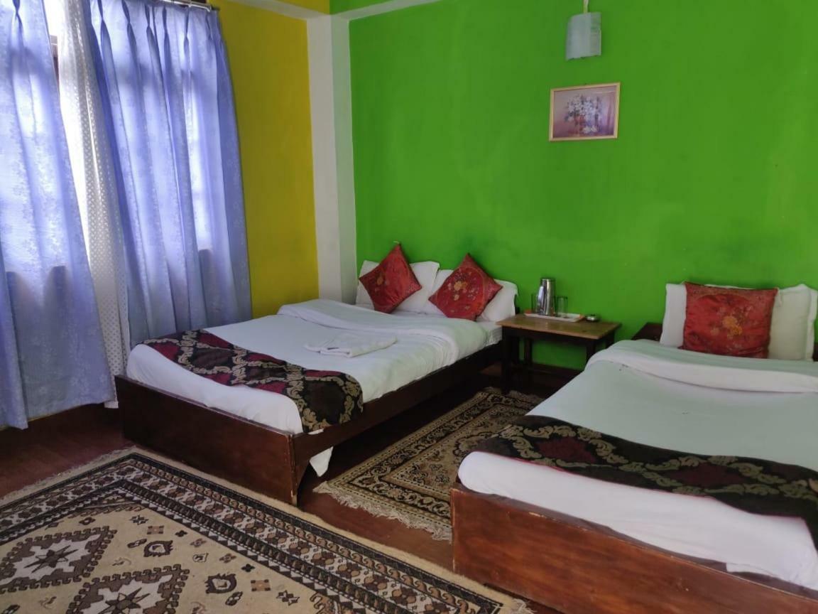 Golden Fish Hotel, Lachung Exteriér fotografie