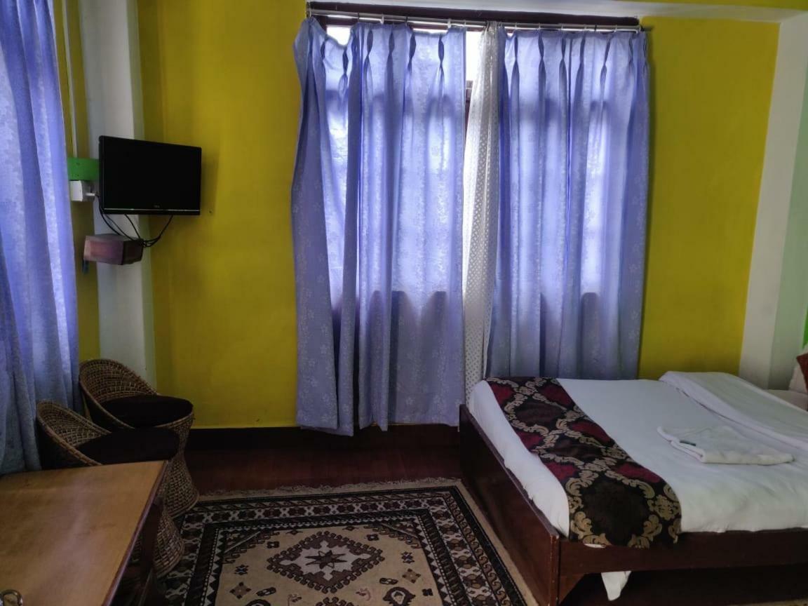 Golden Fish Hotel, Lachung Exteriér fotografie